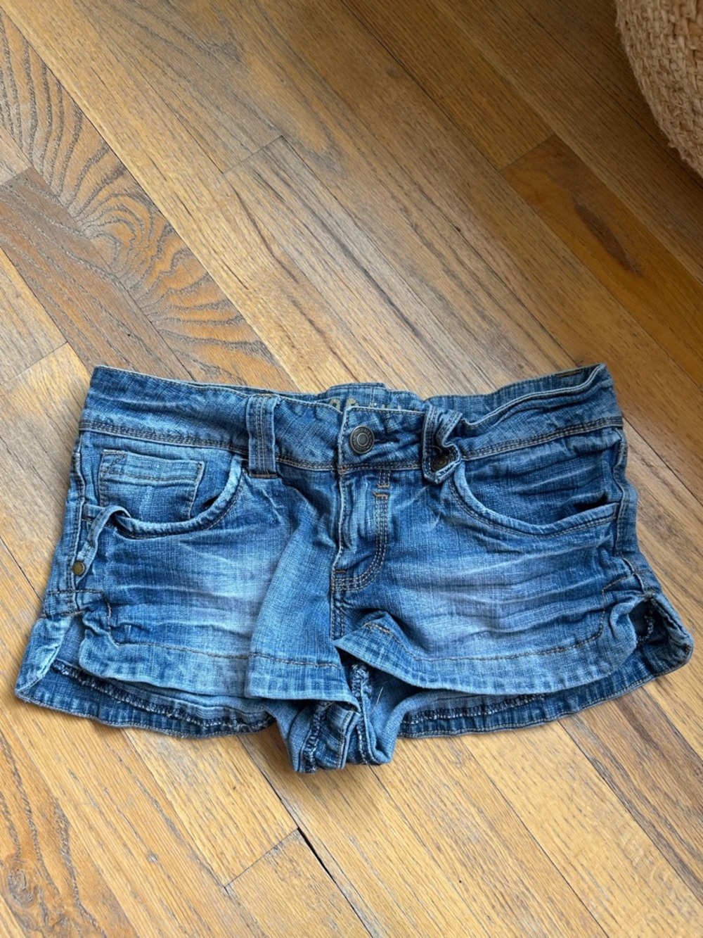 Hydraulic Denim Low Rise Shorts